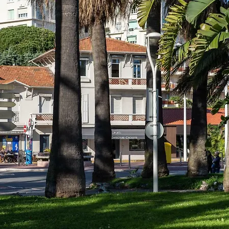 Croisette Seafront Design カンヌ